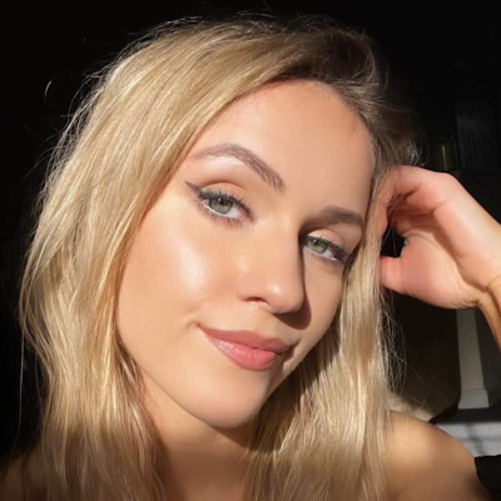 Meet your Posher, Camille